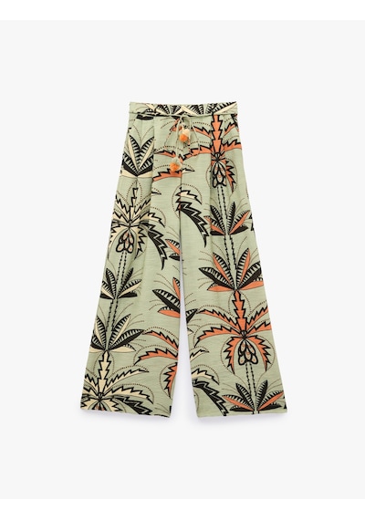 Koton Viskon Kumaş Pile Detaylı Cepli Kemerli Floral Desenli Geniş Paça Pantolon Yeşil Desenli 6sak40202ew