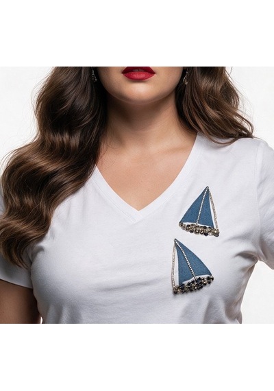 Vedi-bb Kadın Büyük Beden V Yaka Yelkenli İşlemeli Pamuk Karışımlı Kısa Kollu T-shirt Mavi