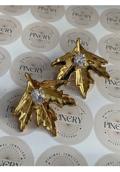 Pinery Jewels İri Taşlı Yaprak Paslanmaz Çelik Kadın Küpe Çifti Altın
