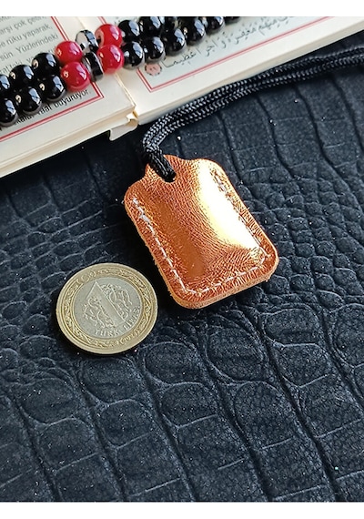 Küçük Dörtgen Cevşen Dualı Kolye Muska Hakiki Deri El Yapımı Xs P Çok renkli 37215093