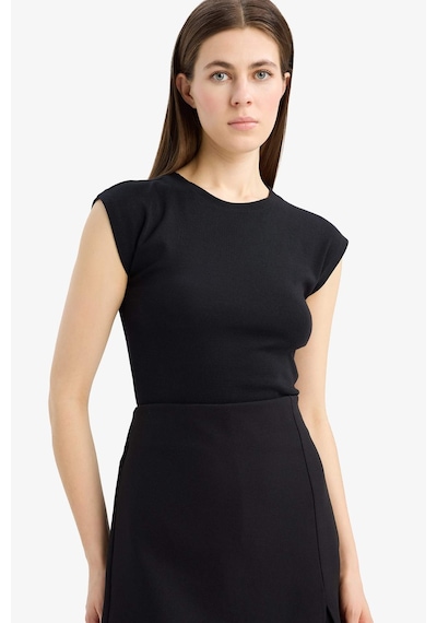 DeFacto Slim Fit Dar Kesim Bisiklet Yaka Basic Düz Modal Kısa Kollu Tişört F0685AX25SPBK27