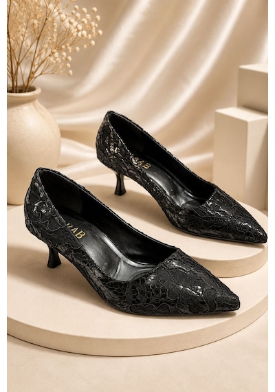 Dabab Shoes Leyla Kadın Siyah Sivri Burun Dantel Desenli 5 Cm İnce Topuklu Stiletto Ayakkabı