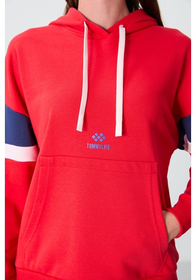 Tommy Life Fiesta Kompakt Pamuklu Kalın Pürüzsüz Dokulu Kapüşonlu Oversize Fit Kadın Sweatshirt - 97290 Kırmızı Tommy Life Fiesta Kompakt Pamuklu Kalın Pürüzsüz Dokulu Kapüşonlu Oversize Fit Kadın Sweatshirt - 97290 Kırmızı