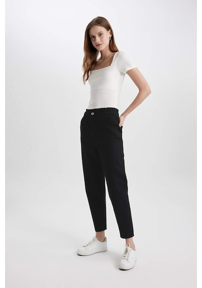 DeFacto Paperbag Gabardin Kumaş Pantolon Yüksek Bel Cepli Basic Düz Standart Paça S2790AZ24SMBK27 DeFacto Paperbag Gabardin Kumaş Pantolon Yüksek Bel Cepli Basic Düz Standart Paça S2790AZ24SMBK27