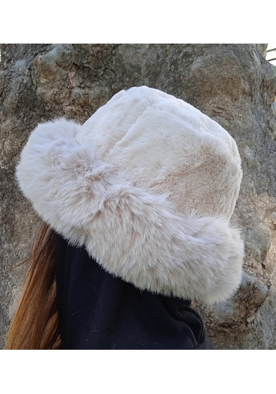 Shopiolog Pofidik Peluş Şapka Kışlık Suni Kürk Kalpak Bej Kova Şapka Bej