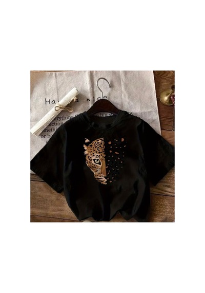 Herkesemoda Leopar Kaplan Baskı Detaylı Basic T-shirt Siyah