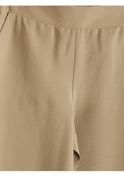 Lcw Modest Bej Beli Lastikli Geniş Paça Kadın Pantolon