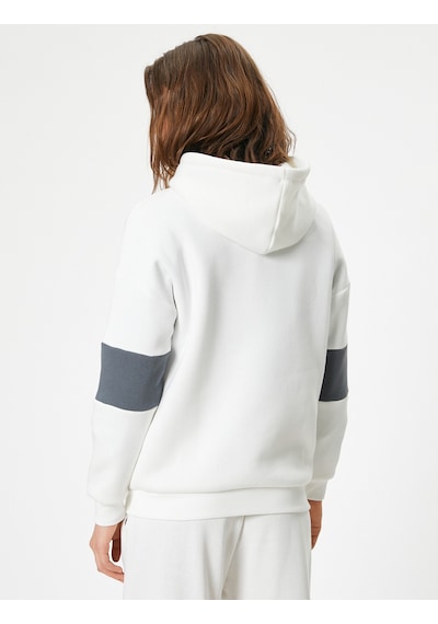 Koton Oversize Kolej Baskılı Sweatshirt Kapüşonlu Renk Bloklu Ekru 5wal10016ık Ekru