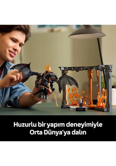 LEGO® Icons Yüzüklerin Efendisi: Balrog™ Kitaplık Dekoru 10367 - Yetişkinler için Dekoratif Film Hatırası Model Yapım Seti (1201 Parça)