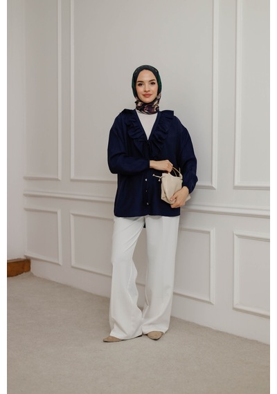 Moonsc Kadın Regular Fit V Yaka Önü Fırfır Detaylı Tesettür Lacivert Gömlek Moonsc Kadın Regular Fit V Yaka Önü Fırfır Detaylı Tesettür Lacivert Gömlek