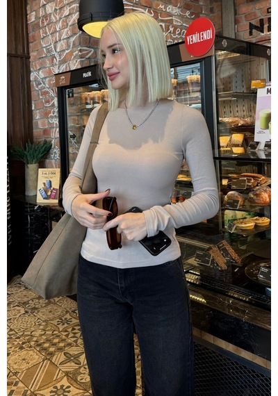 Seeh Koyu Bej Kayık Yaka Uzun Kollu Body Sh322