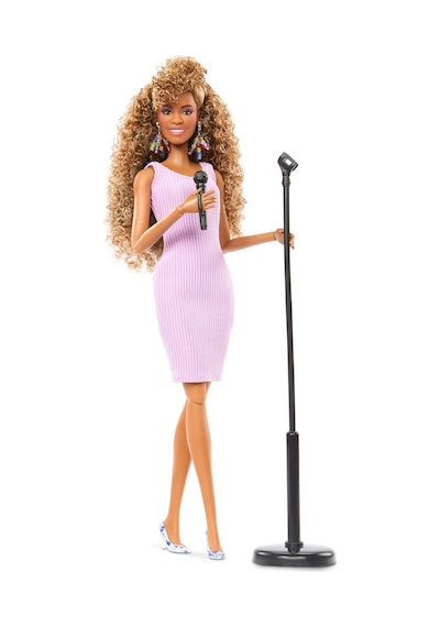 Houston Barbie İmza Koleksiyonluk Bebek, Müzik Videosundaki İkoni