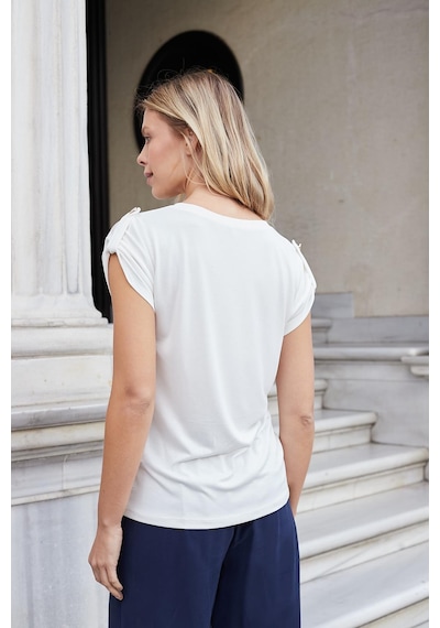 Jument Kadın Modal Penye Geniş Sıfır Yaka Düşük Omuzlu Apoletli Kısa Kol T-shirt Bluz-krem Krem Jument Kadın Modal Penye Geniş Sıfır Yaka Düşük Omuzlu Apoletli Kısa Kol T-shirt Bluz-krem Krem