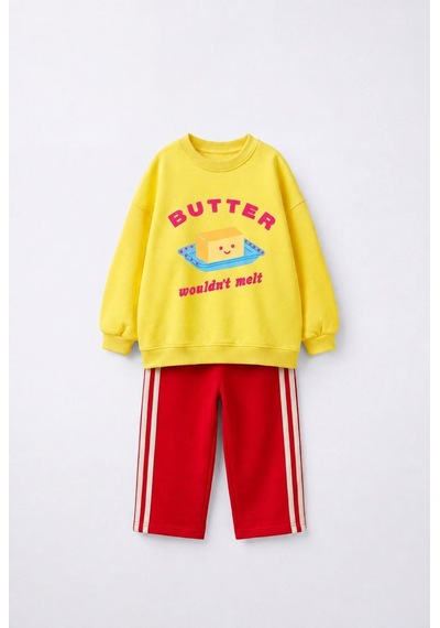 Magu Çocuk Pamuklu Sarı Baskılı Sweatshirt Ve Kırmızı Şeritli Pantolon Takımı Çok Renkli Magu Çocuk Pamuklu Sarı Baskılı Sweatshirt Ve Kırmızı Şeritli Pantolon Takımı Çok Renkli