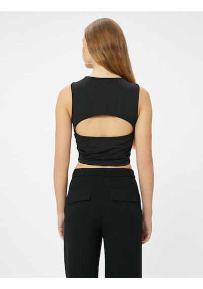 Koton Arkası Pencere Detaylı Crop Top Kolsuz Siyah 4sal30097ık
