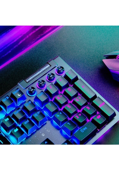 Razer Blackwidow V4 Pro RZ03-04681800-R3M1 Mekanik Oyuncu Klavye