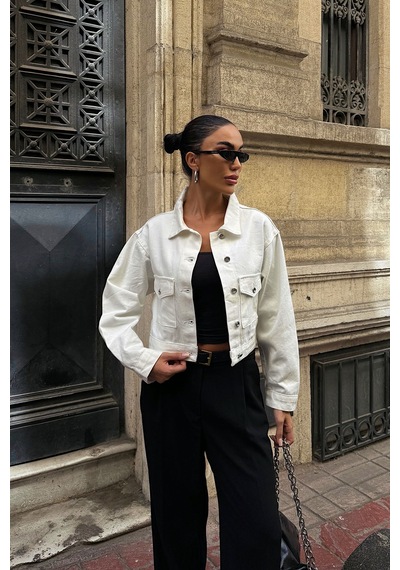 Beyaz Çift Cep Denim Crop Ceket Bcdf-255419 Çok Renkli