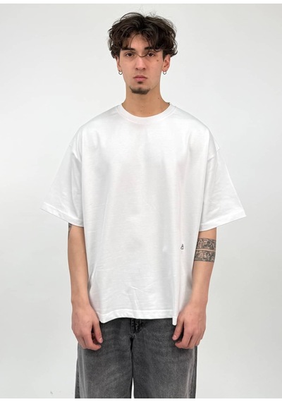 Zaee À Propos Minimal Baskılı Oversize Tişört Beyaz