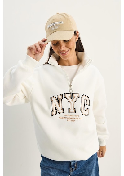 Shade Kadın Nyc Nakış İşlemeli Yakası Fermuarlı Üç İplik Şardonlu Oversize Sweatshirt 60283767 - Beyaz Shade Kadın Nyc Nakış İşlemeli Yakası Fermuarlı Üç İplik Şardonlu Oversize Sweatshirt 60283767 - Beyaz