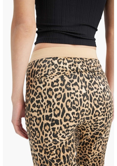DeFacto Sigaret Saten Kumaş Pantolon Leopar Desenli Normal Bel Beli Lastikli Düz Paça J8741AZ25SPBG350