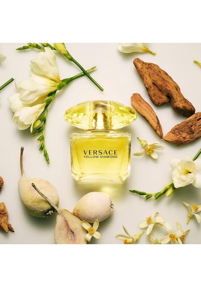 Versace Yellow Diamond Kadın Parfüm EDT 30 ML