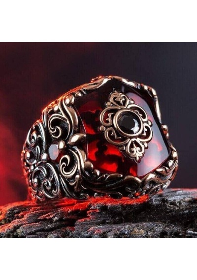 Karo Model Zirkon Kırmızı Taşlı Gümüş Erkek Yüzük
