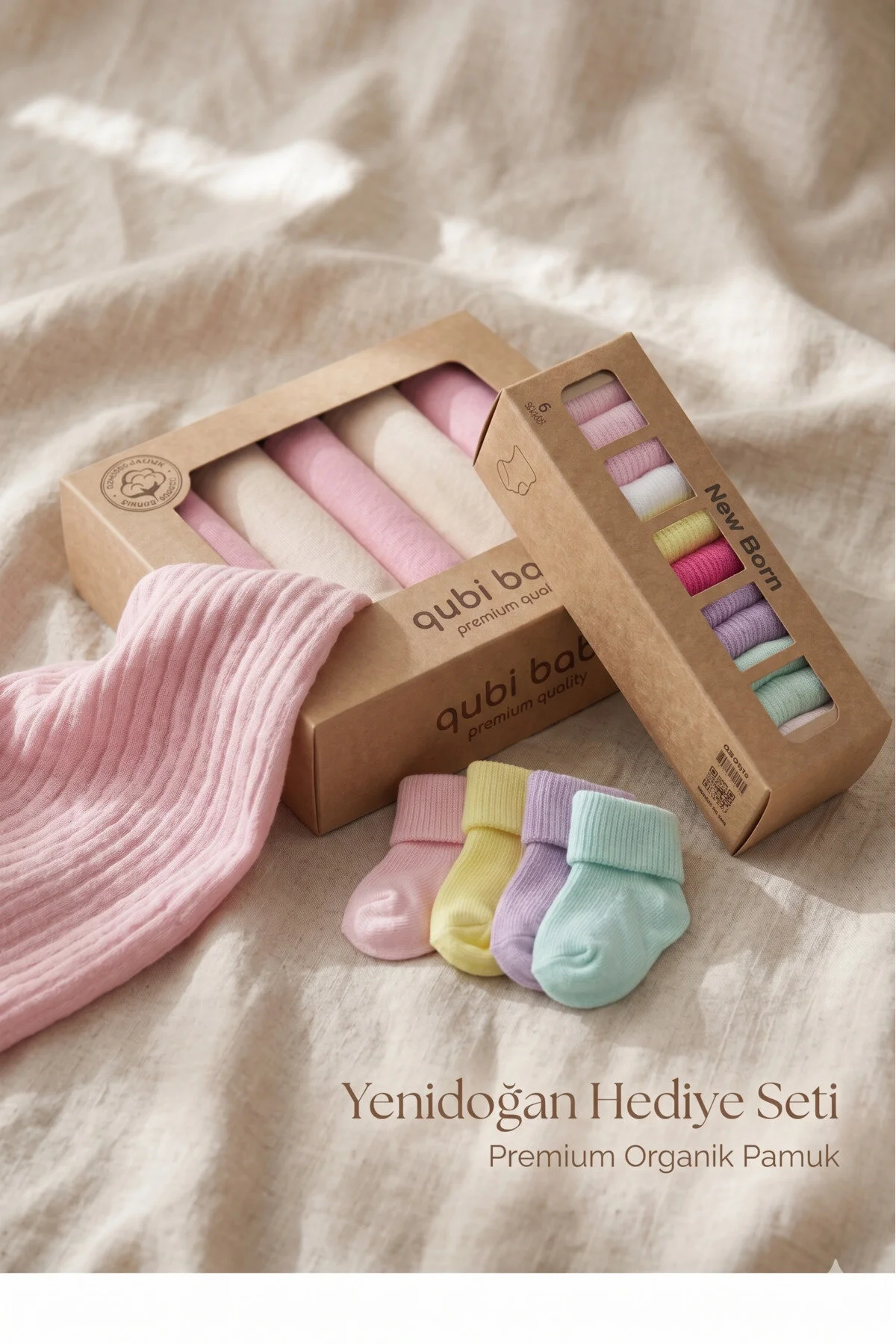 Yenidoğan Premium Hediye Seti Müslin Örtü & Bebek Çorap Kutulu Set Açık Pembe