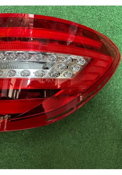 Mercedes C Serisi W204 Sağ Stop Lambası 2011-2013