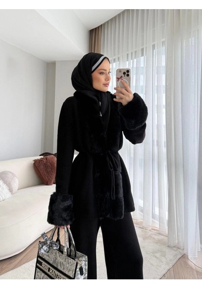 Elora Atelier Siyah Kürk Detaylı Triko Takım