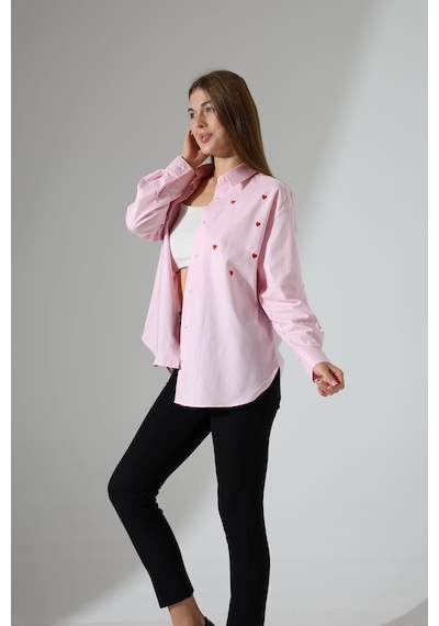 Corradeo Giyim Yeni Sezon Oversize Çizgili Poplin Kumaş Kalp Nakış Detaylı Apoletli Tasarım Gömlek Pembe