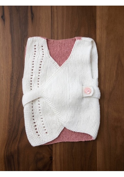 Kozababy Handmade El Örgüsü Bebek Hediye Seti - Amigurumi Uyku Arkadaşı Ve Krem Bebek Yeleği Takımı Özel Kutulu Beyaz - Pembe