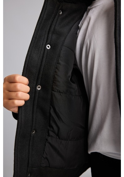 Defacto Rüzgar Geçirmez Peluş Detaylı Polo Yaka Cepli Tafta Mont Erkek Çocuk H0440a826aubk27 Siyah-bk27