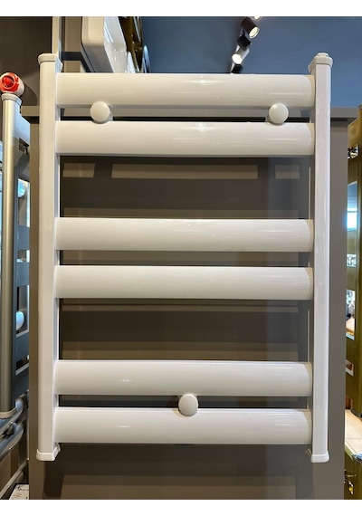 İsaoğlu Yapı Beyaz Havlupan Mat Beyaz Vanalar Dahil Set Banyo Havlupan 50 70 Ölçü