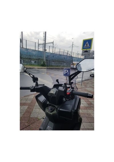 Zeus Motor Kymco Dtx 360 Açık Füme Ön Cam 61cm 4mm Motosiklet Ön Cam