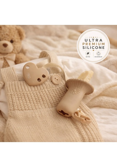 Tgm Baby Minilok Ultra Premium Silikon Rusk Tutucu Ve Emzik Askısı Açık Kahverengi