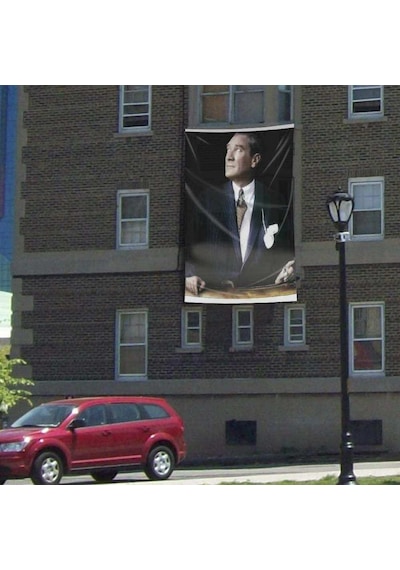 Göğe Bakan Mustafa Kemal Atatürk Cephe Poster Bayrak 300x450cm -3x4,5 Metre 1