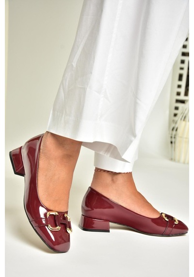 Fox Shoes T590122808 Bordo Rugan Alçak Topuklu Kadın Ayakkabı Bordo
