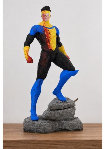 Invincible Mark Grayson Figür 20 Cm