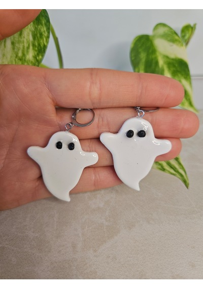 El Yapımı Polimer Kil Küpe - Paslanmaz Çelik Aparatlı Beyaz Sevimli Hayalet Figürlü Cadılar Bayramı Sallantılı Küpe Cute Ghost