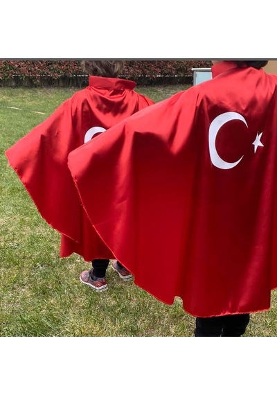 Pazarsen 23 Nisan Özel Türk Bayraklı Kırmızı Gösteri Pelerini