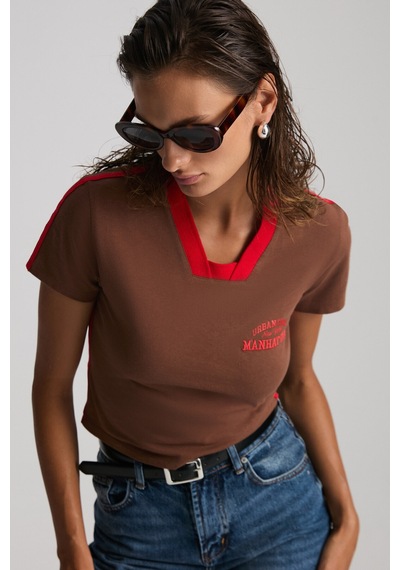 ETHIQUET ARIANWEN Kadın %100 Pamuk Dekoratif triko Yakalı Nakışlı Crop Kısa Kollu Kahverengi T-Shirt