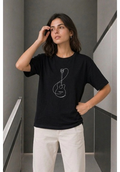 Novalisse Kadın Minimal Gitar Baskılı Tişört T-shirt Yazlık Kısa Kol Bisiklet Yaka T-shirt - Siyah Çoklu Renk