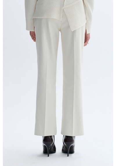 Mudo Kadın Kadın Ekru Cropped Fit Klasik Pantolon 1264430