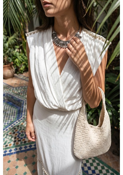 Fashion Cocktail İnci Sıralı Ve Jüt Şeritli Apoletli Kolsuz Bohem Organik Doku Krınkıl Kumaş Eteği Astarlı Kruvaze V Yaka Crop Bluz Fırfırlı Uzun Boho Bohem Tatil Chic Etek Seti İkili Takım ekru