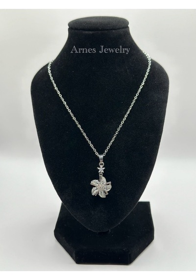 Arnes Jewelry Çelik Çiçek Figürlü Döner Başlıklı Kolye Gümüş