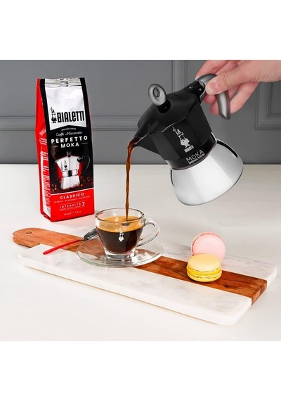 Moka İndüksiyon Siyah: 6 Cups Ocak Üstü Espresso Pişirici - 280ml - Alt Hazne: Dış Paslanmaz Çelik İç Alüminyum - Patentli Güvenlik Valfi - İndüksiyon Ocak Türleri İçin Uygundur Moka İndüksiyon Siyah: 6 Cups Ocak Üstü Espresso Pişirici - 280ml - Alt Hazne: Dış Paslanmaz Çelik İç Alüminyum - Patentli Güvenlik Valfi - İndüksiyon Ocak Türleri İçin Uygundur