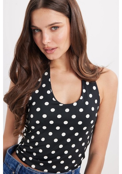 Tudors Kadın Standart Fit Normal Kesim Halter Yaka Kolsuz Puantiyeli Siyah Bluz-50987