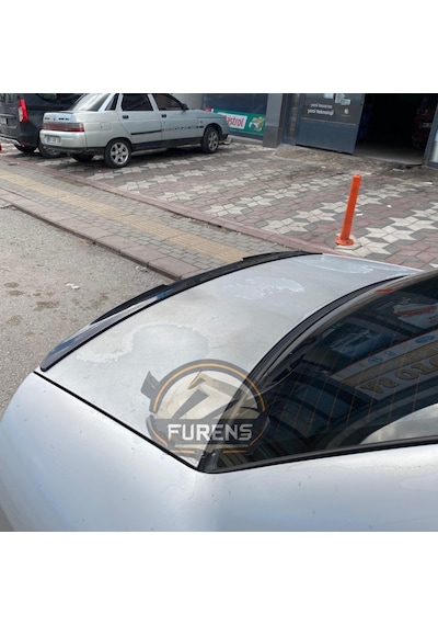 Opel Astra J Sedan Kasa Bagaj Üstü Slim Yarasa Spoiler Piano Black Parlak