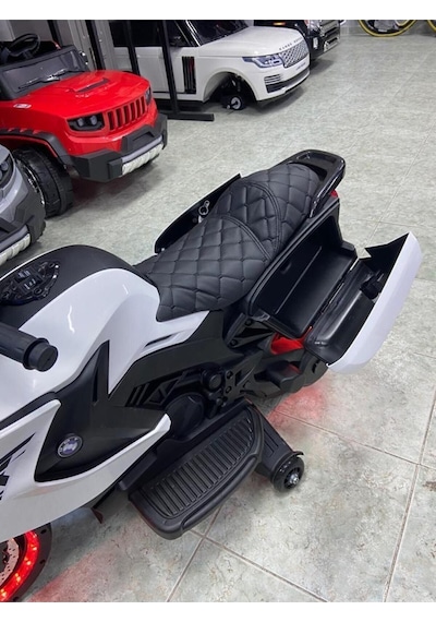 Poyraz Akülü Motor 12 Volt 2-8 Yaş Beyaz