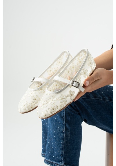Dabab Shoes Lorena Kadın Beyaz Çiçek Nakışlı Tül Mary Jane Babet